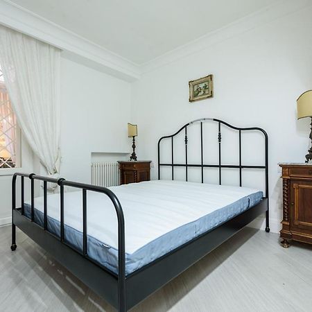 Palazzo Dello Spagnolo Suite Napels Buitenkant foto
