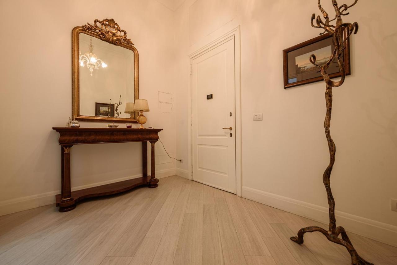 Palazzo Dello Spagnolo Suite Napels Buitenkant foto