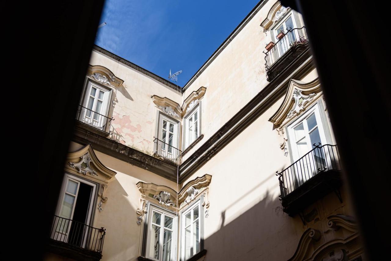 Palazzo Dello Spagnolo Suite Napels Buitenkant foto