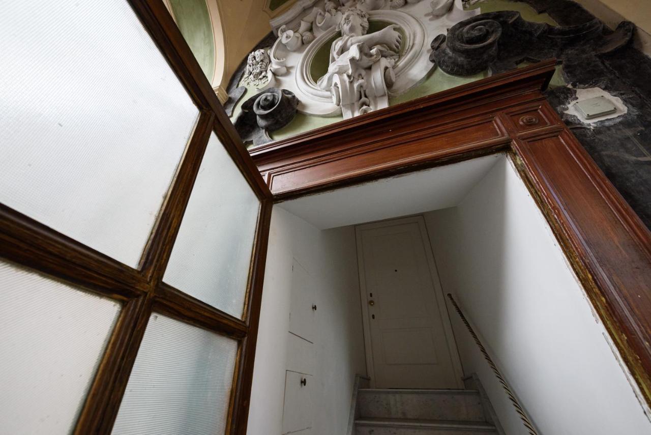 Palazzo Dello Spagnolo Suite Napels Buitenkant foto