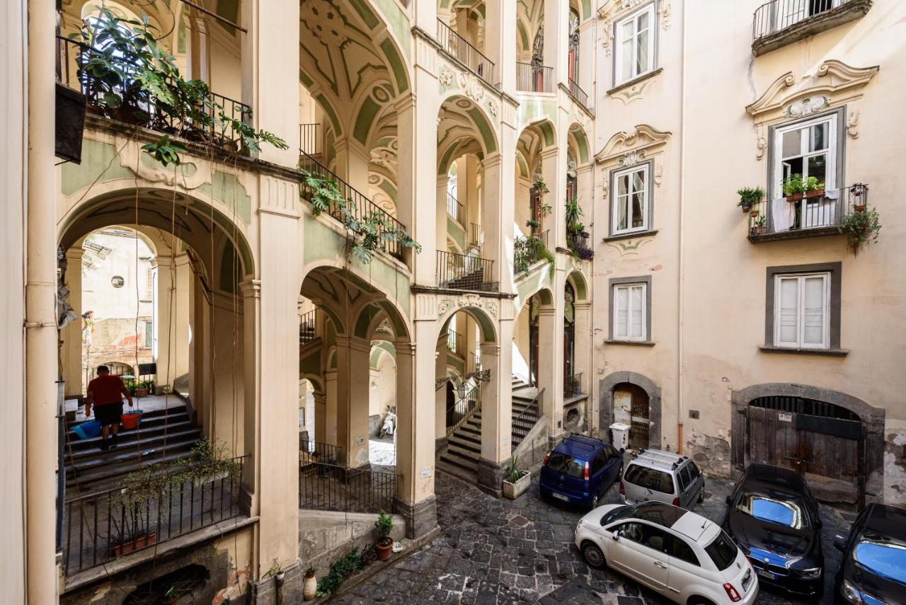 Palazzo Dello Spagnolo Suite Napels Buitenkant foto