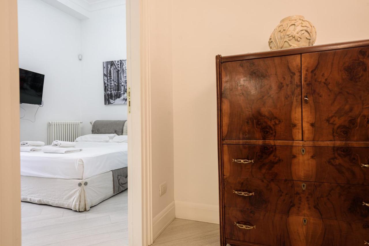 Palazzo Dello Spagnolo Suite Napels Buitenkant foto