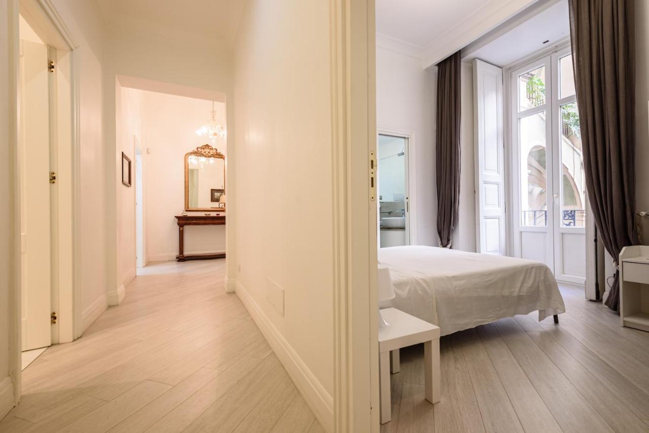 Palazzo Dello Spagnolo Suite Napels Buitenkant foto
